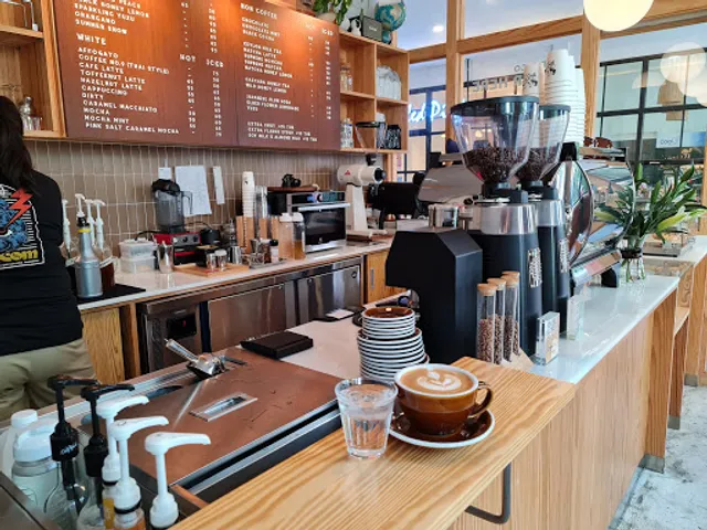 Coffee No.9 x Phahonyothin 8