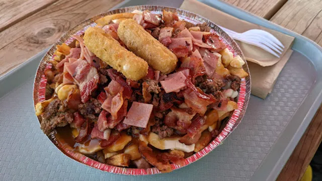Cantine La Poutine Du Bonheur