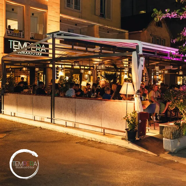Tempera Streetfood & Bar