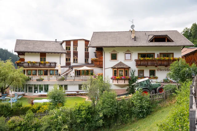 Hotel Oberlehenhof S.N.C. Di Pichler J. & Co.