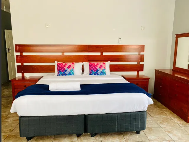 Westside Lodge & Tours