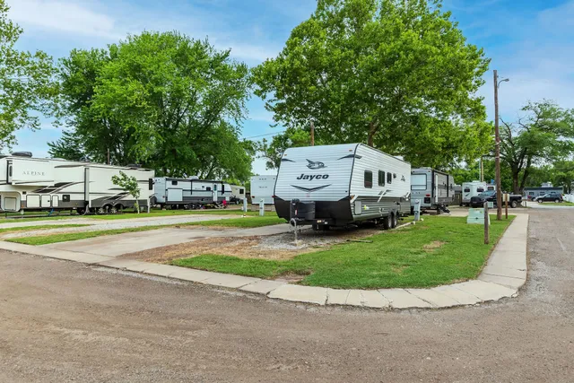 K and R RV Park