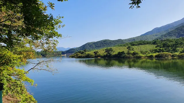 산막이옛길 하얀집