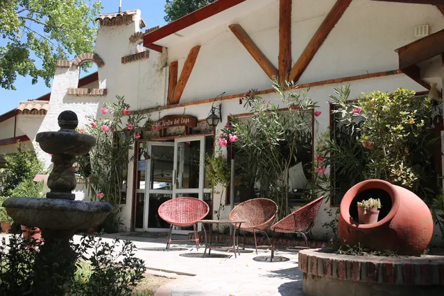 Hotel Jardín del Lago