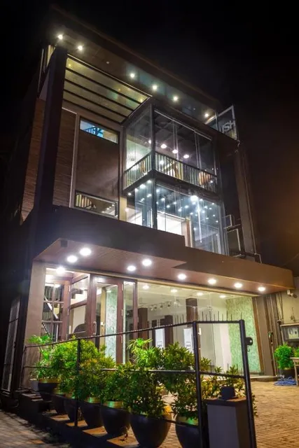 Cinnamon Tan Boutique Hotel