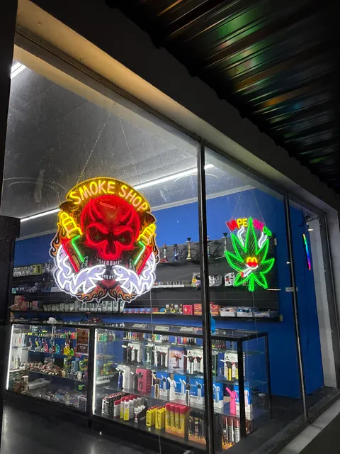 VAPE VALLEY SMOKE SHOP VICTORIA | OPEN 24 HOURS | E-Juices | Vape Disposables | Hookah | Cigars | GLASS PIPE
