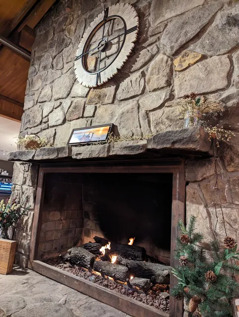 The Lost Paddle Bar And Grill