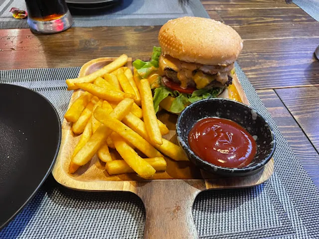 Best Country Beef Steak House Ekkamai เบสท์ เคาร์ตี้ บีฟ เอกมัย สเต็ก เฮ้าล์