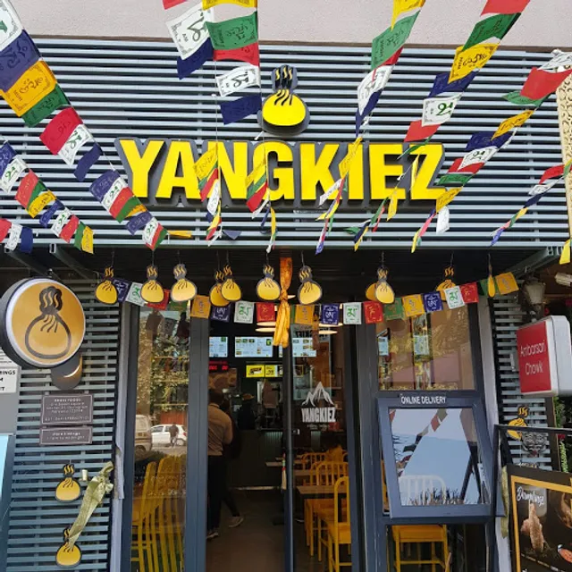 YangKiez By MoMo MaMi