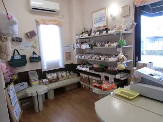 社会福祉法人新城福祉会 レインボーのお菓子やさん