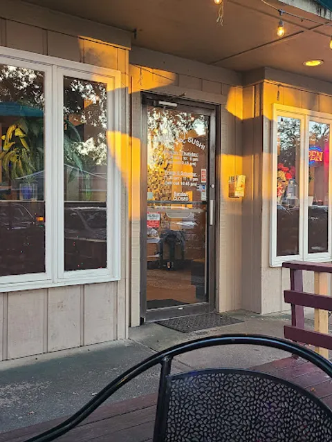 Fancy Q Sushi Bar & Grill