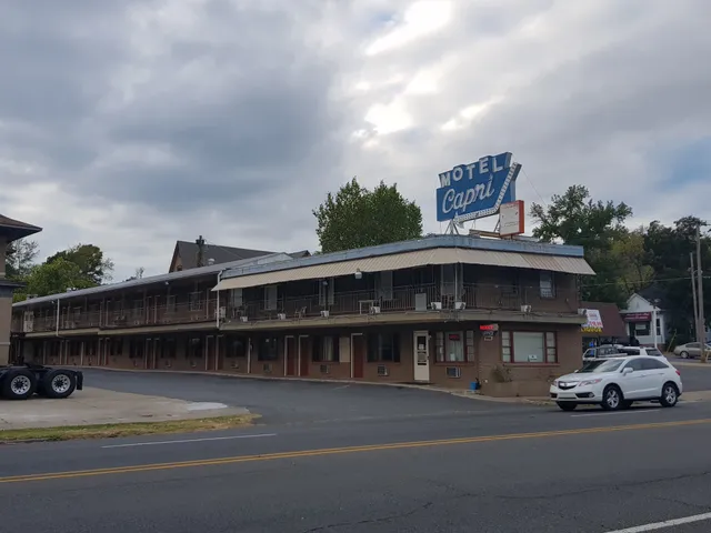 Capri Motel
