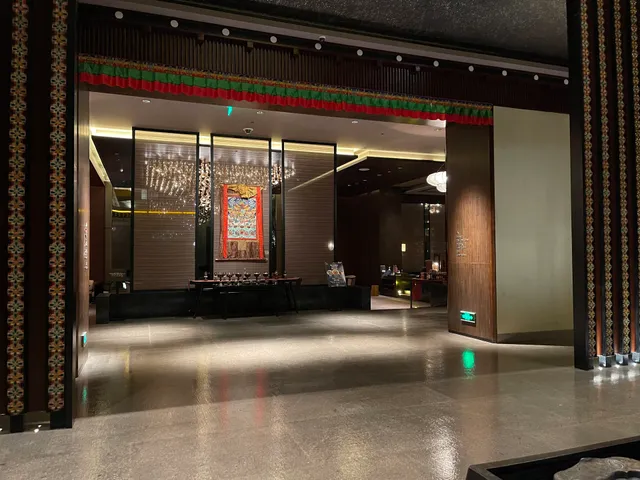 Shangri-La Resort, Shangri-La