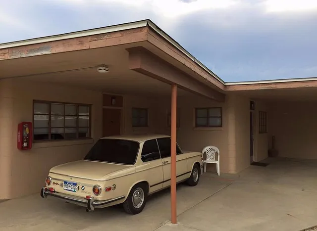 Backyard Lodge Motel