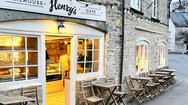 Henry's Bakehouse Cafe