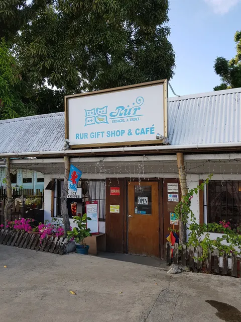 Rur Gift Shop & Cafe