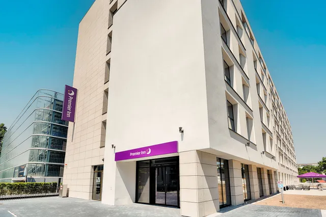 Premier Inn Darmstadt City Centre Hotel