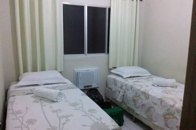 Minha Casa, Seu Hostel - quarto e banheiro privados