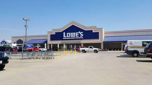 Lowe's Garden Center