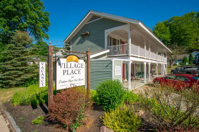 Village Place at Eastern Slope Inn Resort
