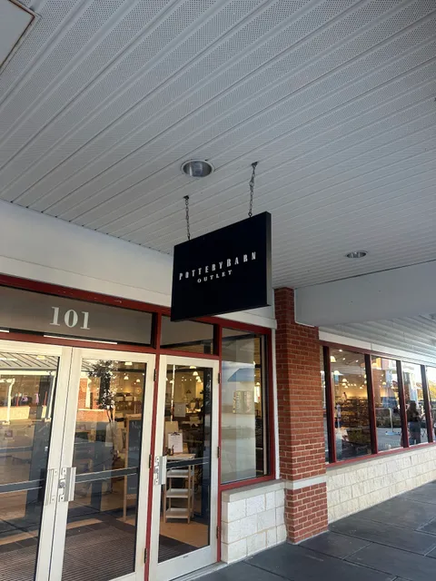 Pottery Barn Outlet