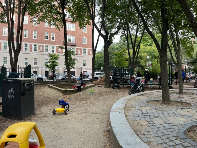 Clarendon Street Tot Lot/Playground