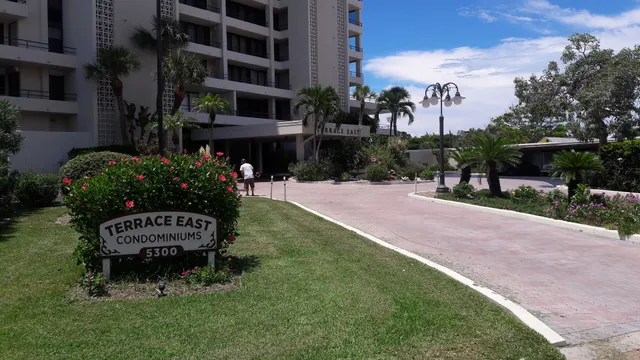 Village House Siesta Key