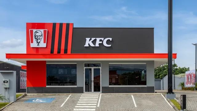 KFC San Joaquín Flores
