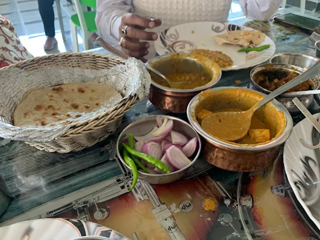 Him Sagar Hotel &Restaurant