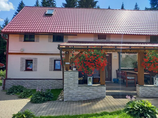 Agroturystyka Zacisze Apartamenty i Pokoje Kuchnia Regionalna