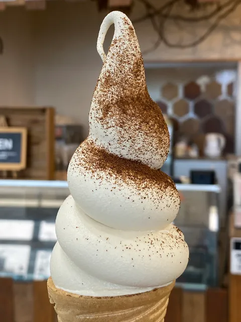 白神ワイナリー&白神生はちみつ shop Befavo