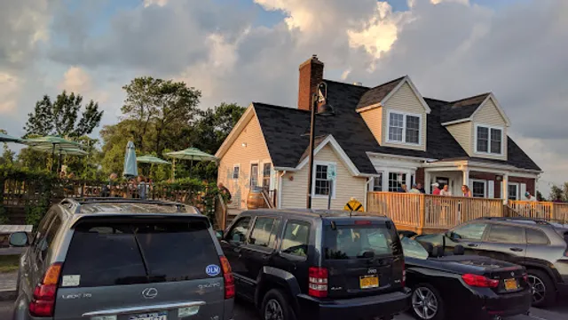 TWISTED RAIL BREWING CANANDAIGUA