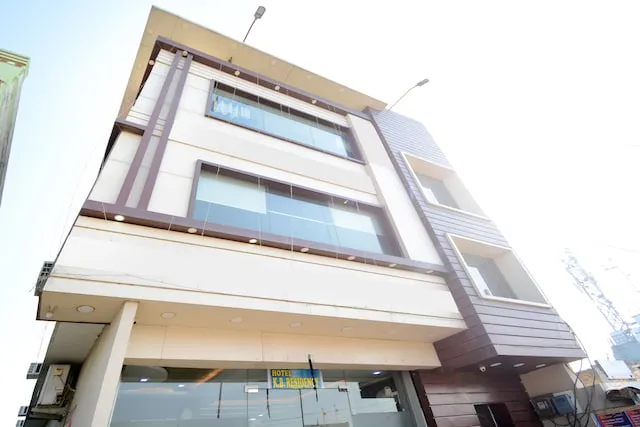 OYO Hotel K B Residency