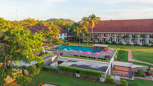 The Nouveau Chumphon Beach Resort & Golf