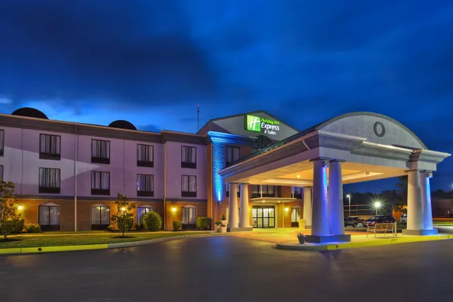 Holiday Inn Express & Suites Harrington by IHG