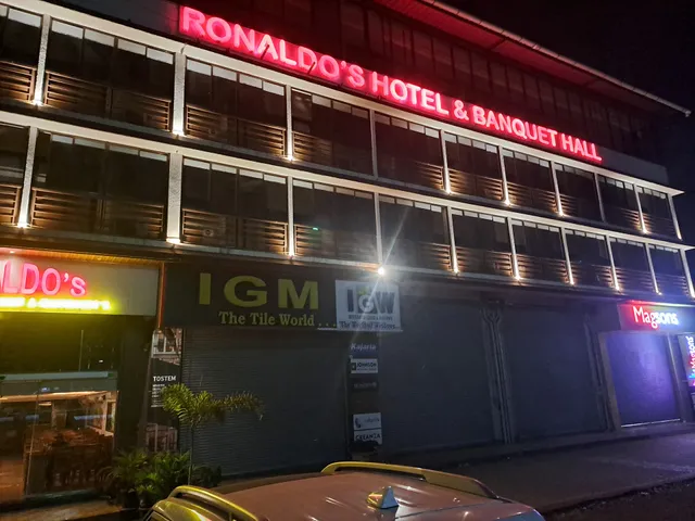 Ronaldo's Restaurant & Hotel