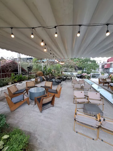 Contrast Coffee 24h Tô Hiệu