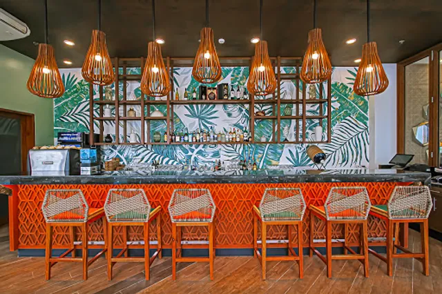 Alon Cafe and Bar Lounge