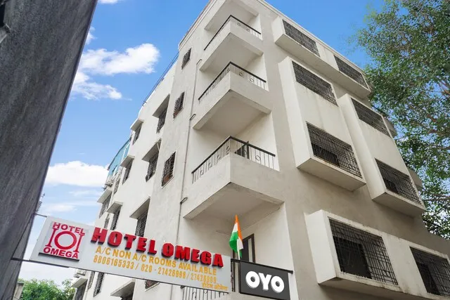 OYO Flagship Hotel Omega