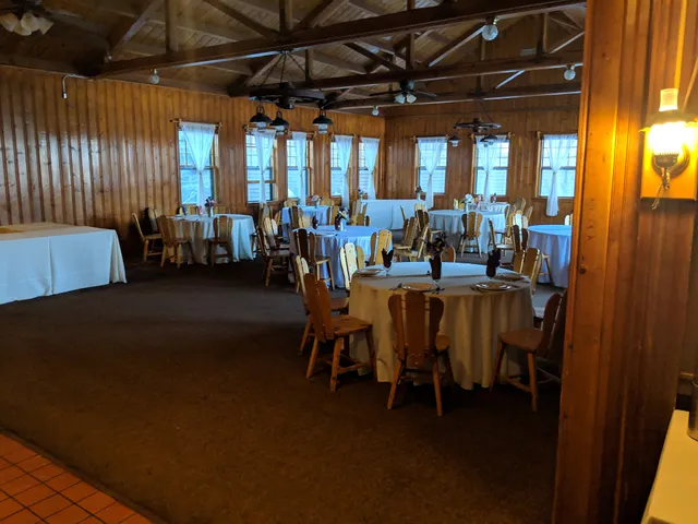 Pine Room Private Dining & Restaurant