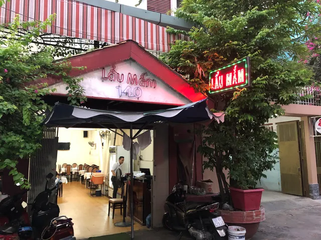 Lau Mam 140 Restaurant
