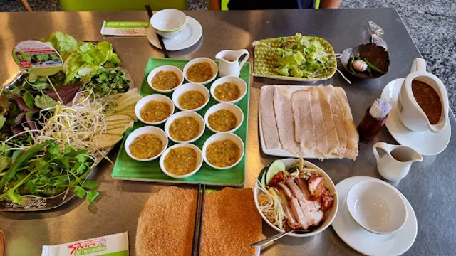 Ẩm thực Trần - 11 Nguyễn Văn Linh, Đà Nẵng