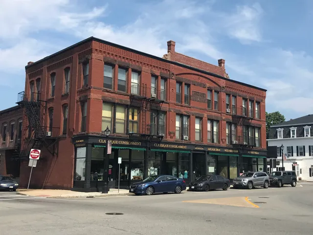 Classique Consignment