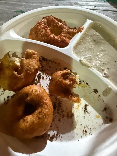 Desi Vibez – Authentic Indian Street Food on Wheels!