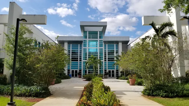 Palm Beach State College