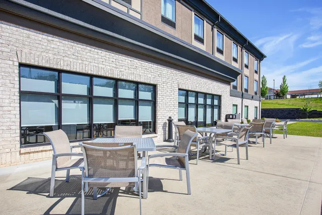 Holiday Inn Express & Suites Glasgow by IHG