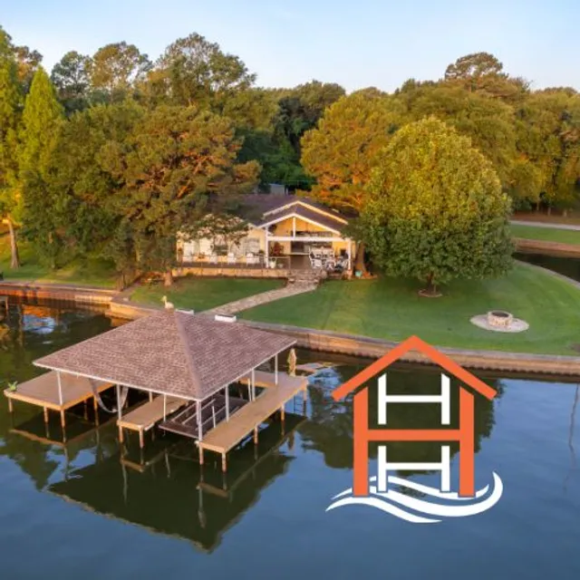 Triple H Retreat on Cedar Creek Lake