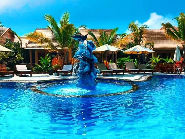 Golden Topaz Resort & Spa