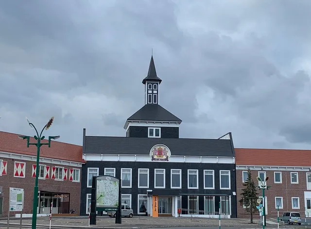 Sunflower Park Hotel