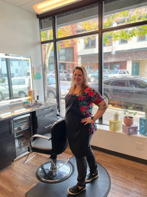 Salon Republic Ballard on Leary